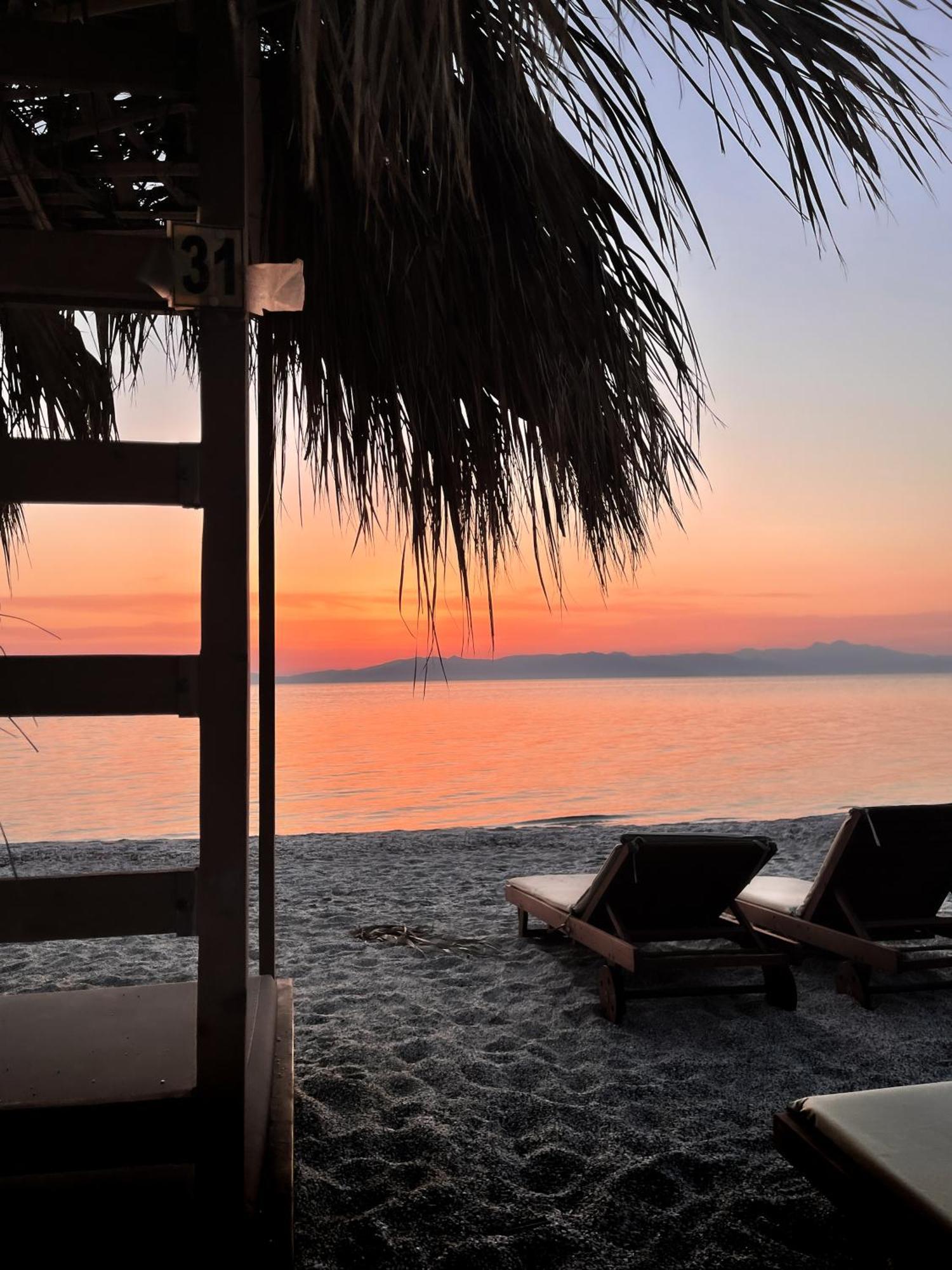 Tiki Beach Studios Néa Mákri 외부 사진